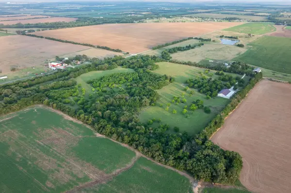 21950 W 79th St S, Viola, KS 67149
