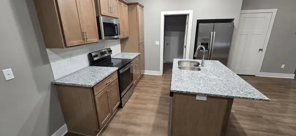 336 Deer Run Ave, El Dorado, KS 67042