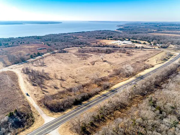 647 W Grandview Dr., Kaw City, KS 74641