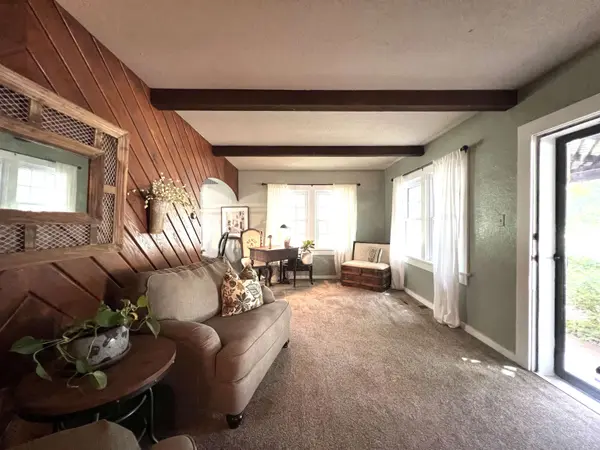 1825 N 9th, Arkansas City, KS 67005