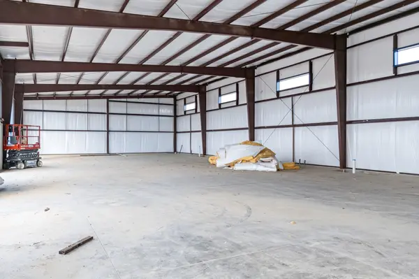9125 E 47th St S, Derby, KS 67037-9406