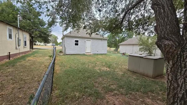 505 N Adams St, Medicine Lodge, KS 67104