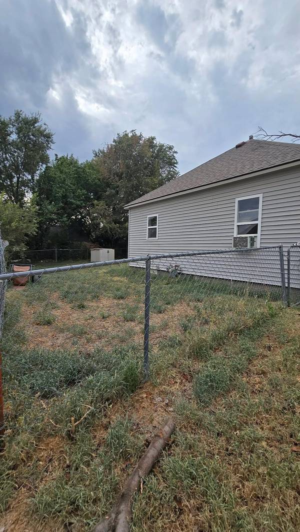 505 N Adams St, Medicine Lodge, KS 67104