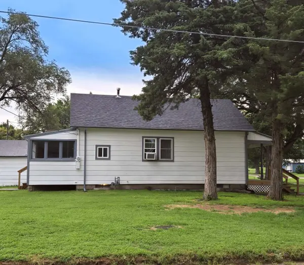 301 N Poplar St, Solomon, KS 67480