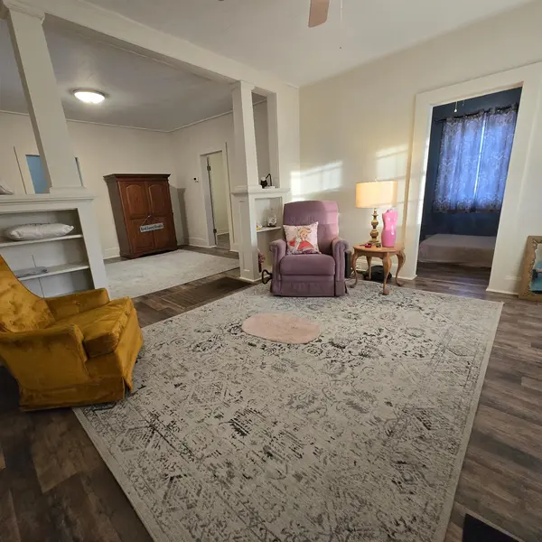 301 N Poplar St, Solomon, KS 67480