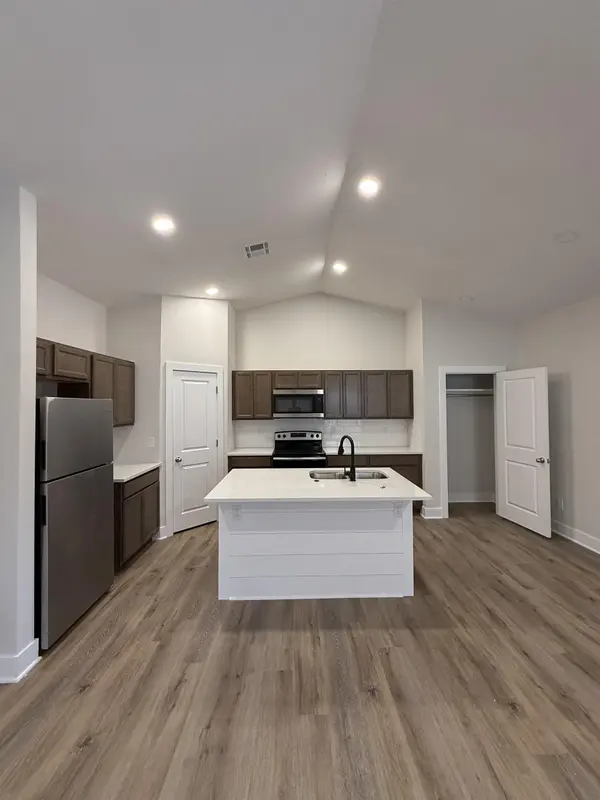 504 E Hayes St, Valley Center, KS 67147