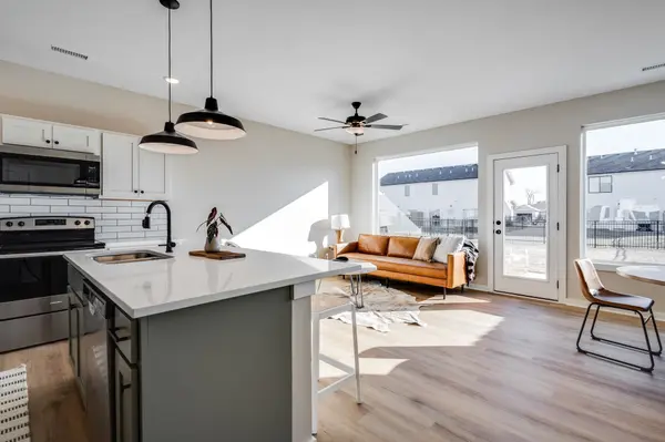 3613 W Longleaf Circle, Wichita, KS 67205