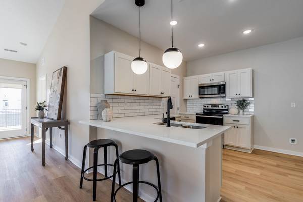 3006 N Westridge Dr, Wichita, KS 67205