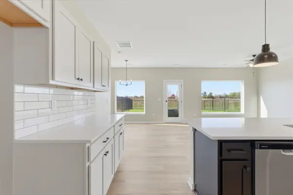 3619 W Longleaf St, Wichita, KS 67205