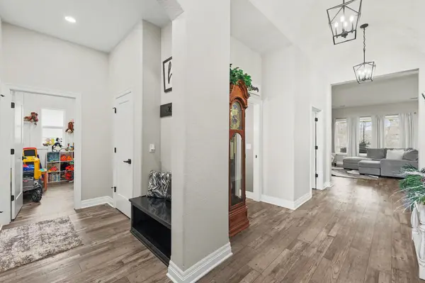6237 E Central Park Ct, Bel Aire, KS 67220