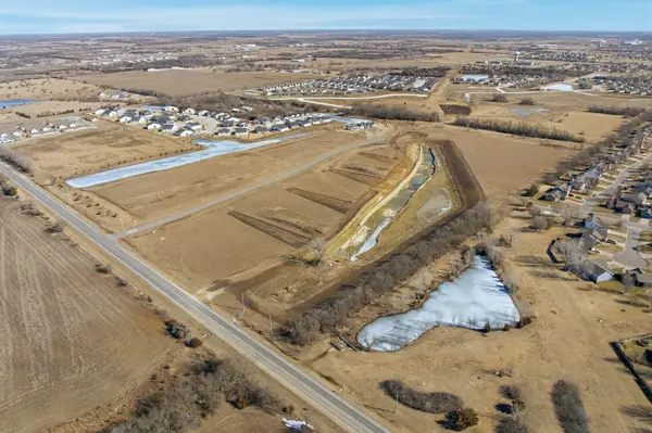 5120 Prairie Ct N, Bel Aire, KS 67220