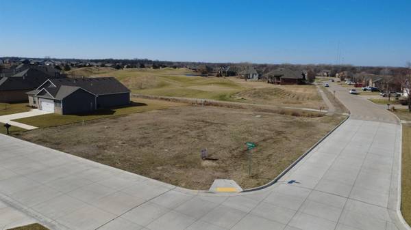 1701 Casey, Newton, KS 67114