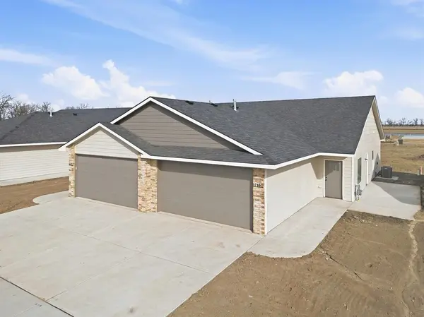 17132 W Lawson Cir, Goddard, KS 67052
