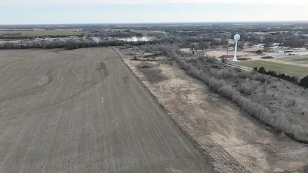 28719 W Harry St, Garden Plain, KS 67050