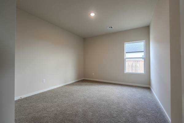 2888 S Maize Ct, Wichita, KS 67215
