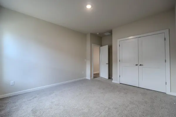 2888 S Maize Ct, Wichita, KS 67215