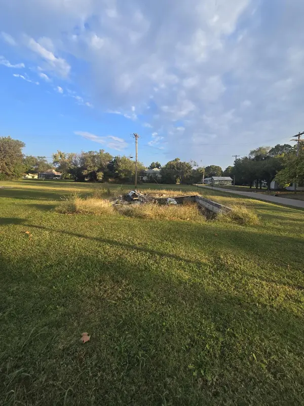 Lot 12 Simpson, Winfield, KS 67156