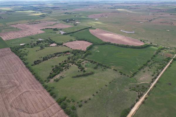 797 Camp Road, Carlton, KS 67448