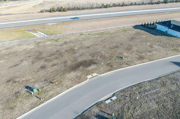 925 N Speyside, Andover, KS 67002