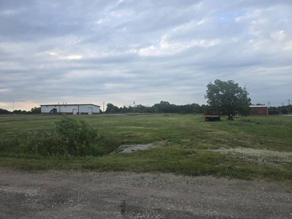3400 Central Ave, Winfield, KS 67156