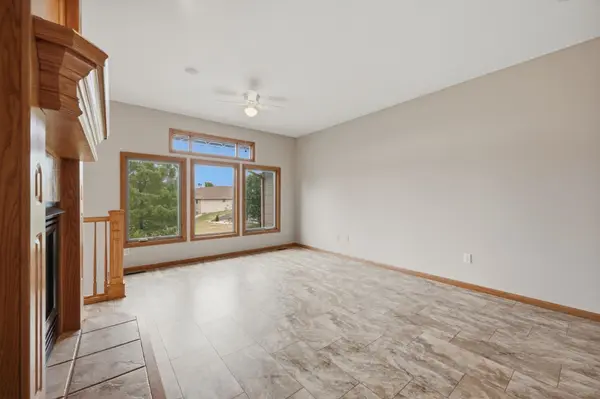 1660 E Kay St, Derby, KS 67037