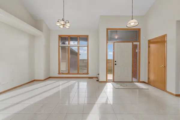 757 S Meridian Rd, Wellington, KS 67152