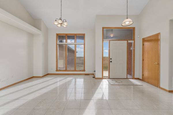 757 S Meridian Rd, Wellington, KS 67152