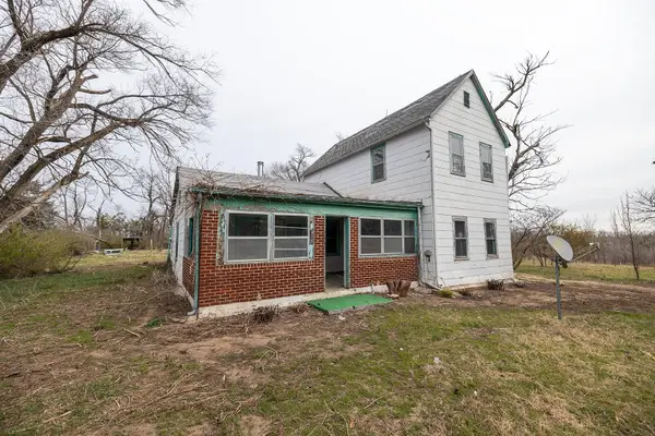 2216 E Ford, Valley Center, KS 67147