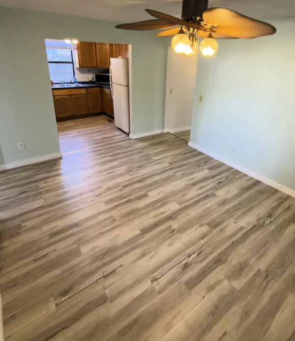 528 N 12th St, Salina, KS 67401