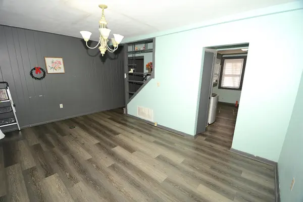 1308 S Pershing Ave, Wichita, KS 67218