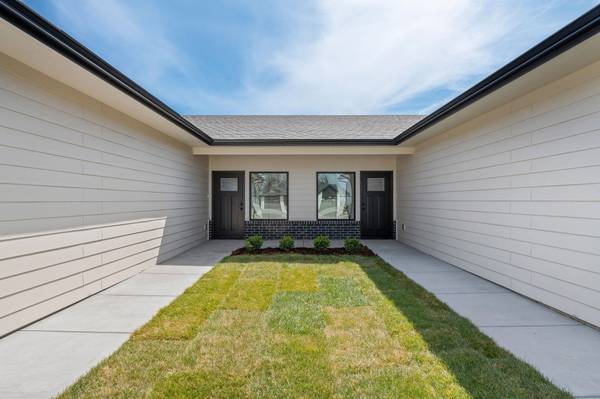 11324 W 35th Cir, Wichita, KS 67215
