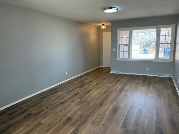 1427 N Community Dr, Derby, KS 67037