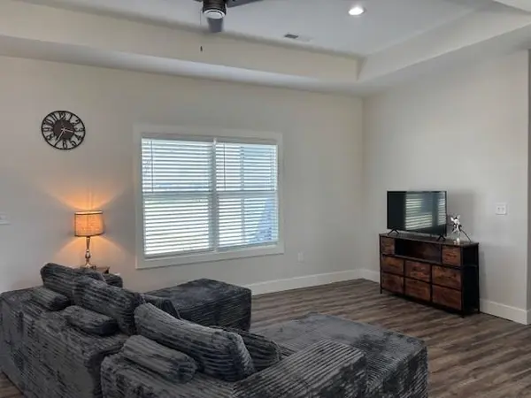108 E 5th St, Solomon, KS 67480