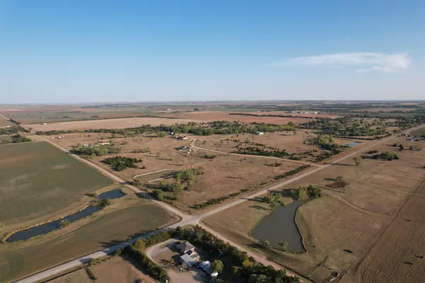 1673 W Bryce Dr., Milton, KS 67106