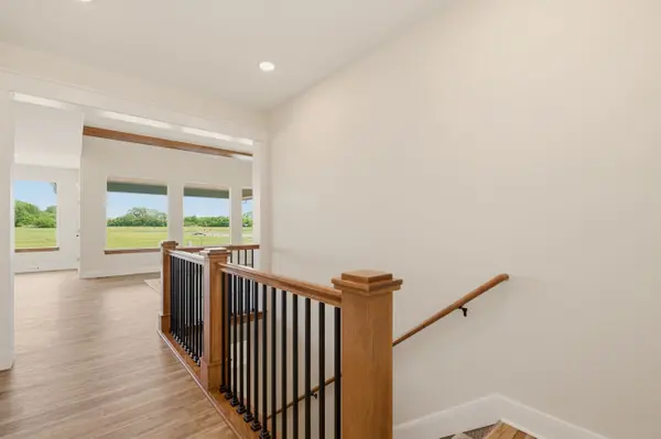 505 Maple Leaf Cir, Newton, KS 67114