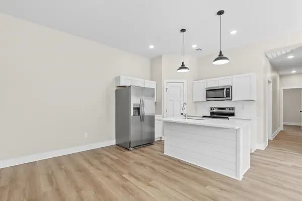 17124-26 W Lawson St Cir, Goddard, KS 67052