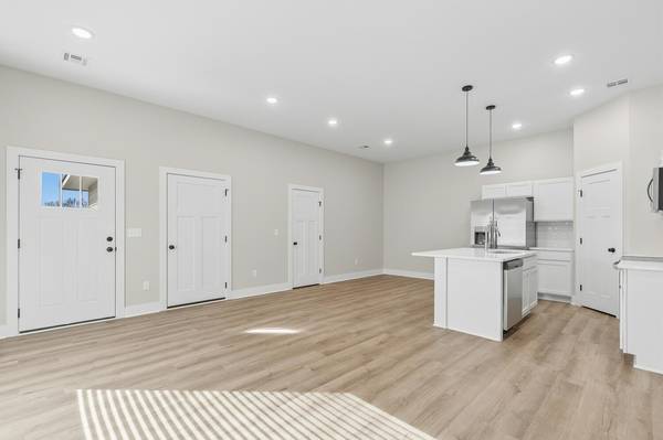 17124-26 W Lawson St Cir, Goddard, KS 67052