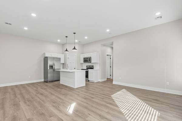 17012-14 W Lawson St Cir, Goddard, KS 67052