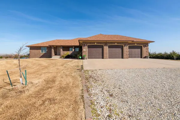 5200 W 103rd St S, Peck, KS 67120