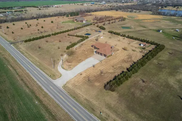 5200 W 103rd St S, Peck, KS 67120