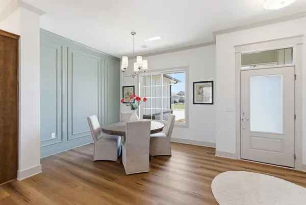 5856 E Central Park, Bel Aire, KS 67220