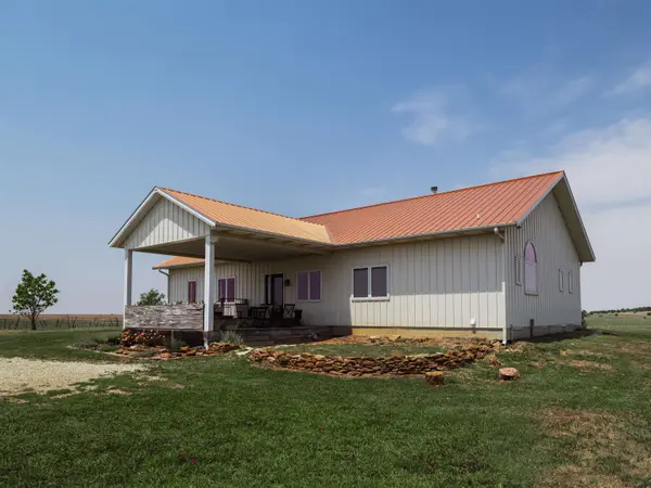 1335 Quartz Rd, Minneapolis, KS 67467