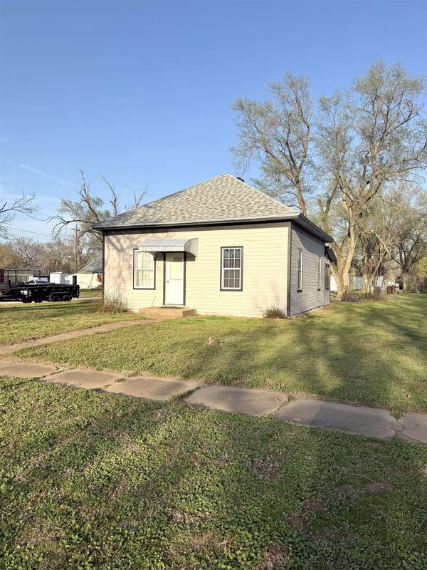 401 S Lincoln Ave, Anthony, KS 67003