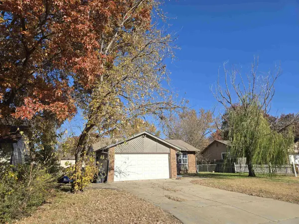11210 W Taylor St, Wichita, KS 67212