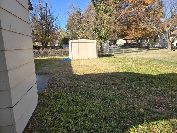 11210 W Taylor St, Wichita, KS 67212