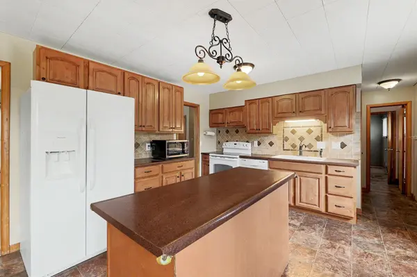 2310 Rosewood Avenue, North Newton, KS 67117
