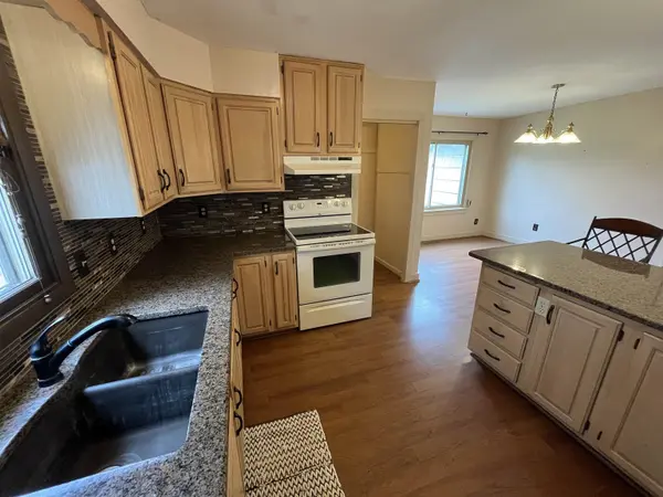 1512 W Blanchard Ave, South Hutchinson, KS 67505