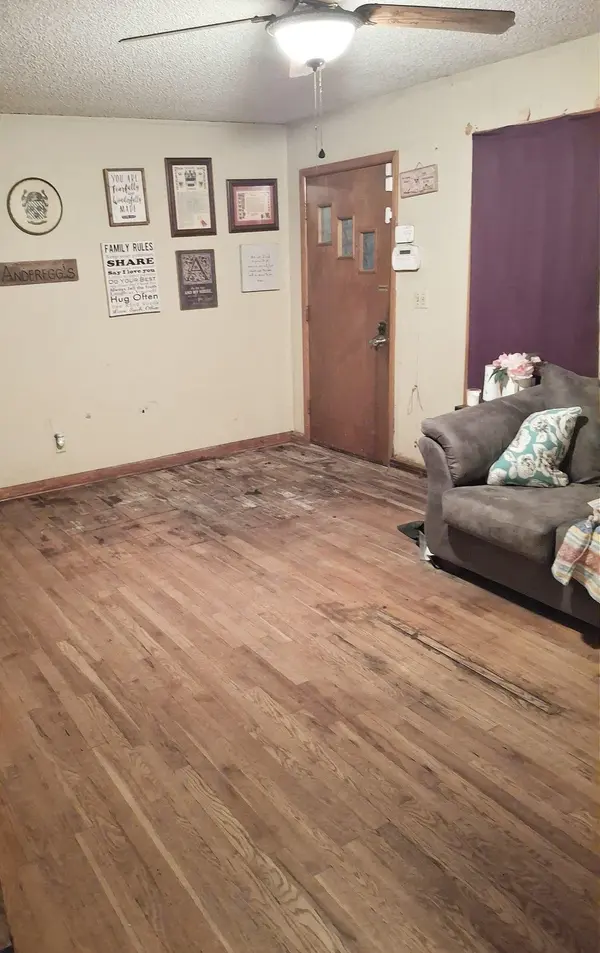 4700 S IDA AVE, Wichita, KS 67216