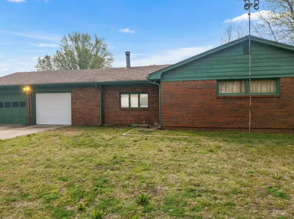 4700 S IDA AVE, Wichita, KS 67216