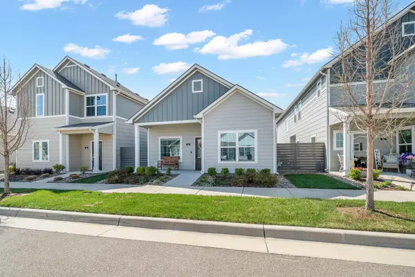 415 E Park Pl, Andover, KS 67002